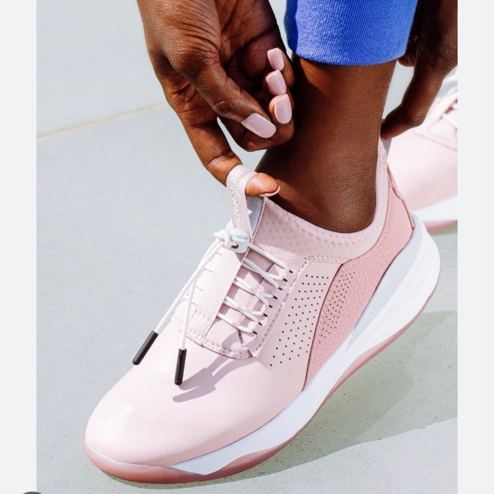 Cloves pink up